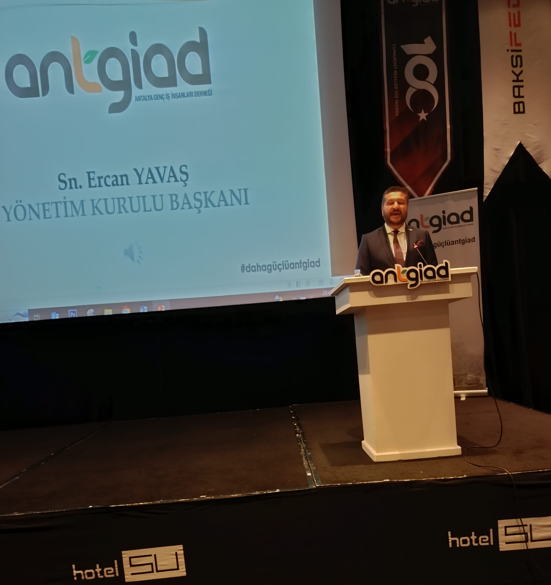 0A99Df81 926D 4768 80E7 Bc24B91F3Fe4