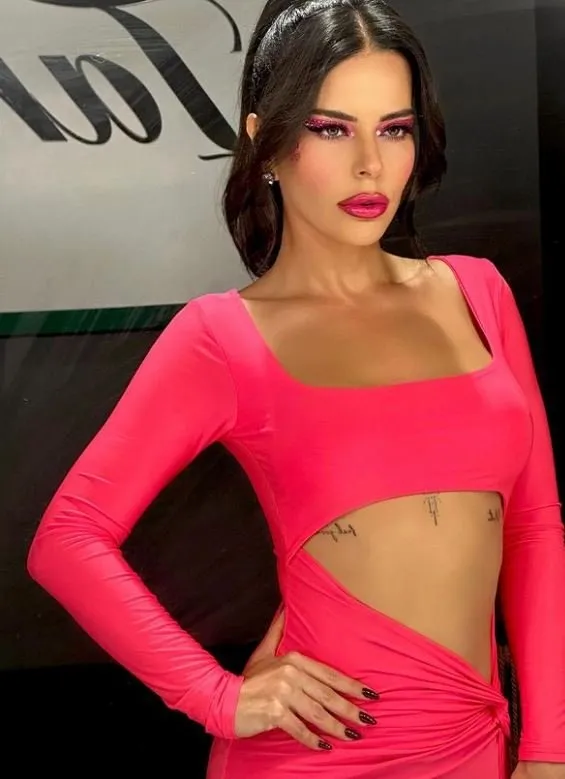 0X0 10 Gunde 3 Kilo Verdiren Simge Sagin Diyeti 42Lik Sarkici Bu Yontemle 46 Kiloya Dustu Ruyamda Yemek Gormeye Ba 1708354787690