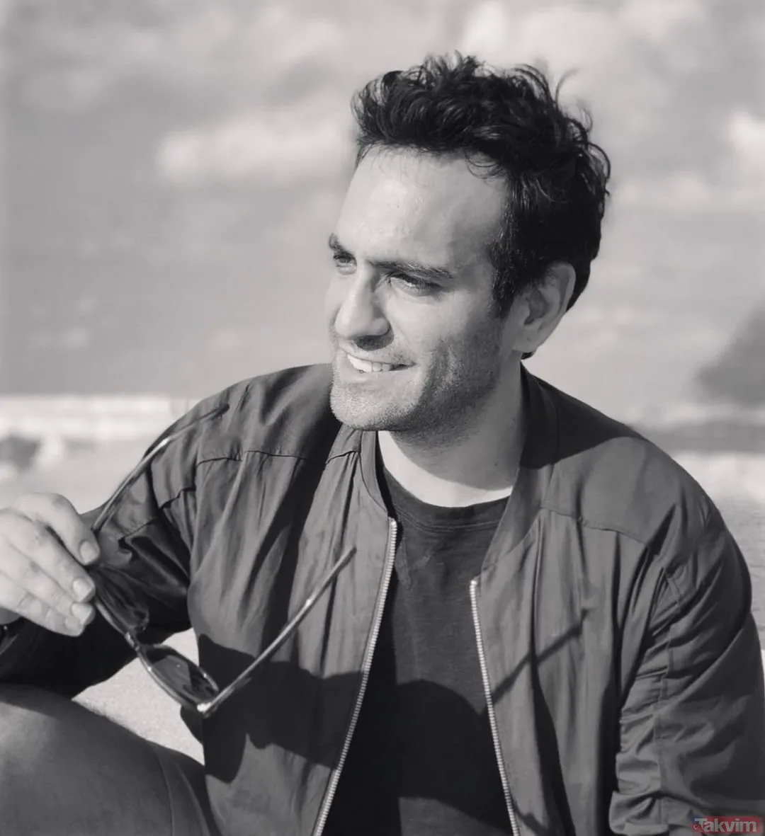 0X0 Baharin Evreni Bugra Gulsoyun Eski Esi Kendisinden De Unlu Cikti Meger Tatar Ramazanin Yildiziyla Aylarca Evli 1709039424008