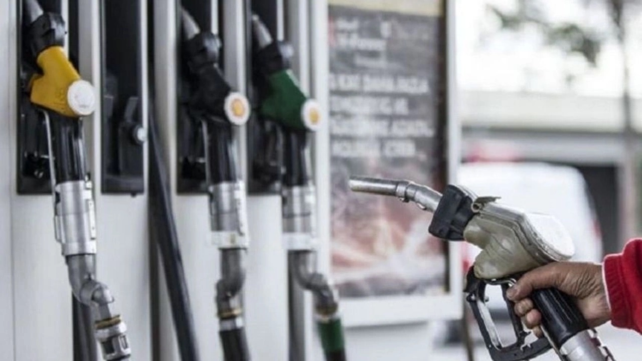 Akaryakit Fiyatlarinda Yukselis Gorsel