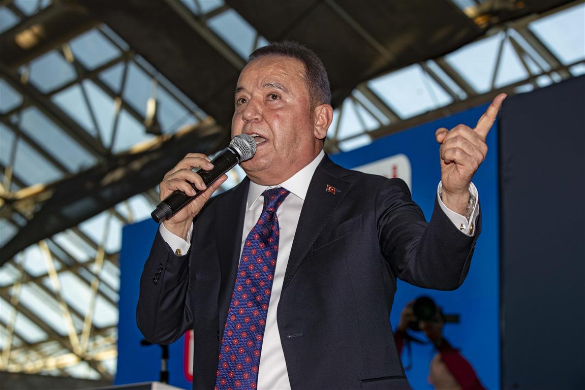 Antalya Buyuksehir Belediye Baskani Muhittin Bocek Resim (Medium)