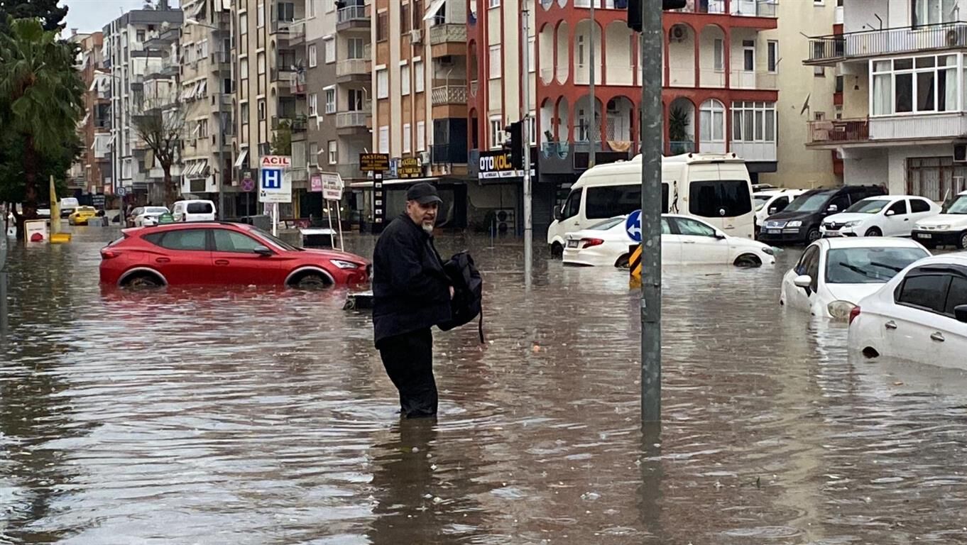 Antalya Buyuksehir Calisiyor Resim (Medium)