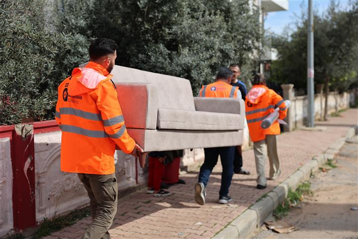 Antalya Buyusehirden Destek (1)