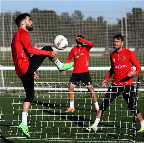 Antalyaspor Baskani Boztepe Umudumuz Ve 17030 (3) (Small)