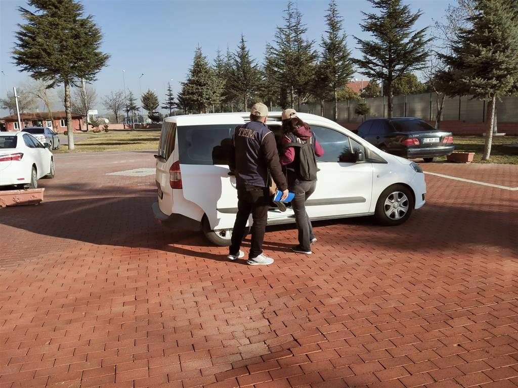 Aw147251 03 (Medium)