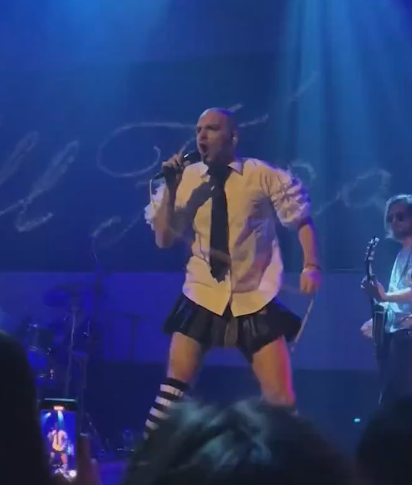 Bartu Kucukcaglayan Konserine Mini Etekle 16888224 4616 M