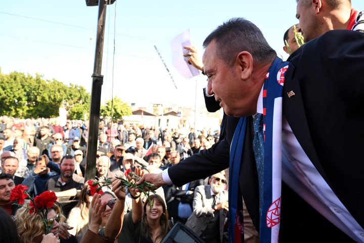 Baskan Bocek 3 Ilcede Skm Acilislarina K 17518 (3)