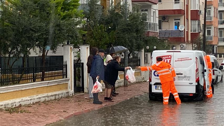 Buyuksehir Felaketin Yaralarini Sariyor Resim (Small)