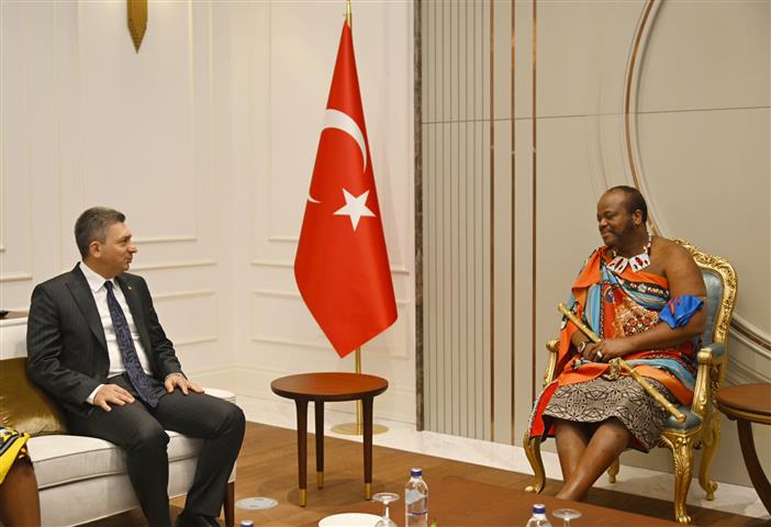 Dunya Diplomasisi Antalyada Bulusuyor 19454 (1) (Small)