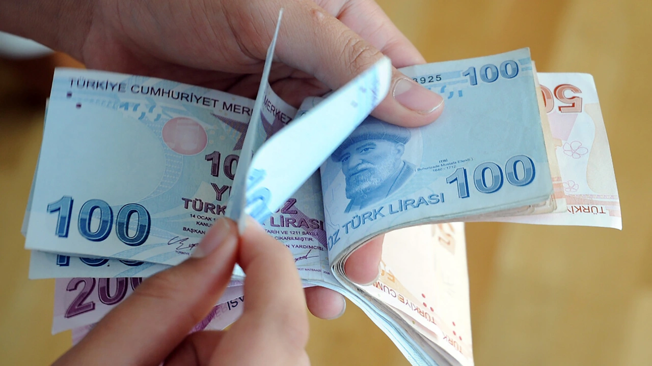 Emekliler Dikkat Faiziyle Geri Alinacak Ustune Hapis Cezasi Da Var 25Ib