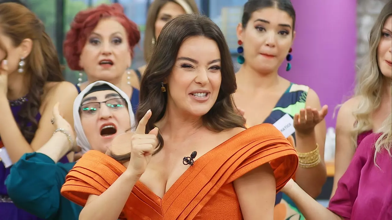 Gelinm Mutfakta Gelin Adayi Kim