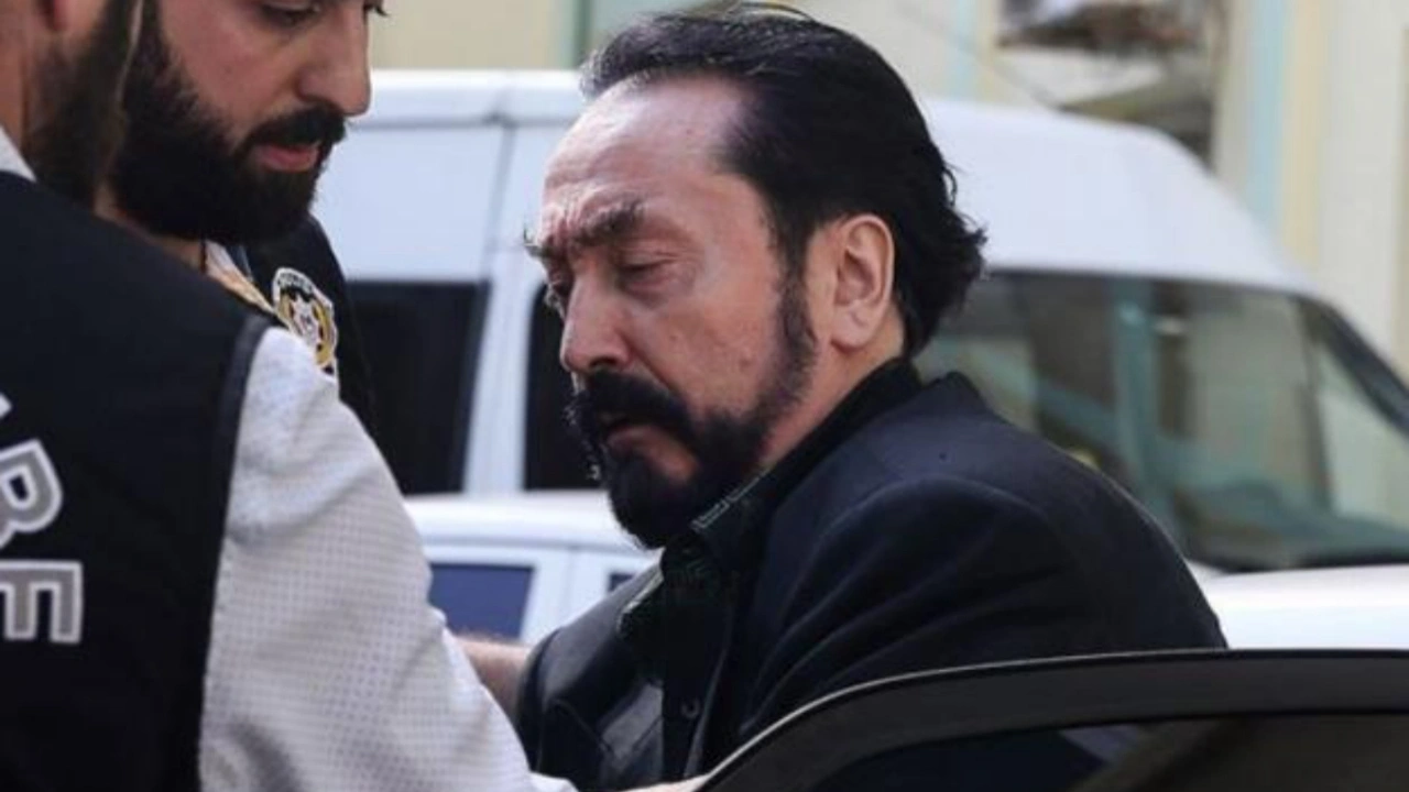 Hsk Mufettislerinden Adnan Oktar Davasi Raporu 83B5