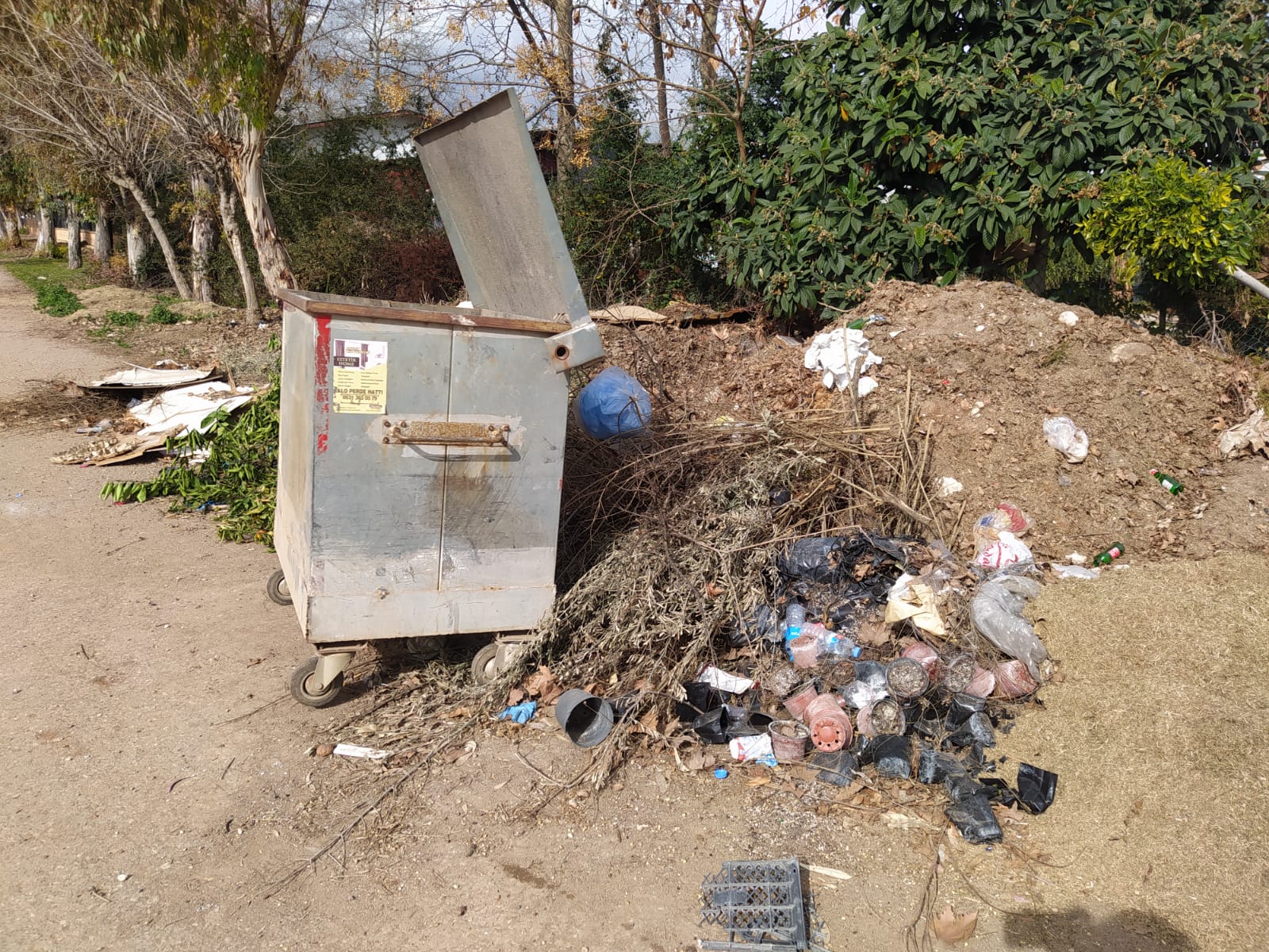 Ikiadim Otesinde Degil