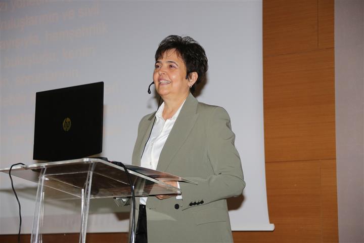 Img 9791 1575X1050 (Small)