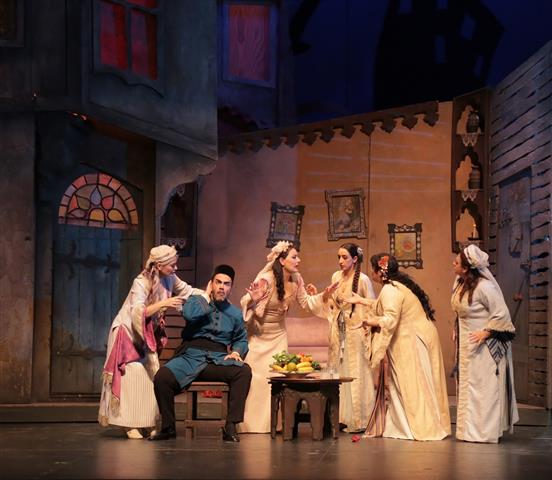 Kanli Nigar Son Kez Sahnede 19340 (2) (Small)