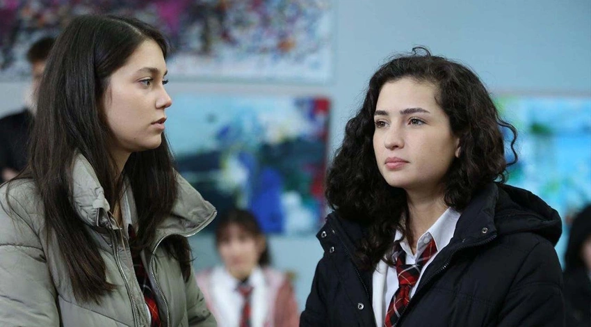 Kardeslerim Melis Minkari