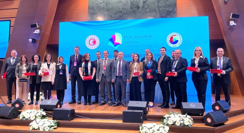 Matso Tobb Tarafindan Plaketle Odullend 17792 (1)