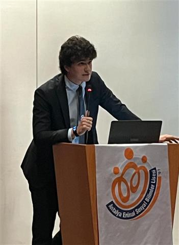 Ogrencilerden Asiklik Sempozyumu 18284 (2) (Small)