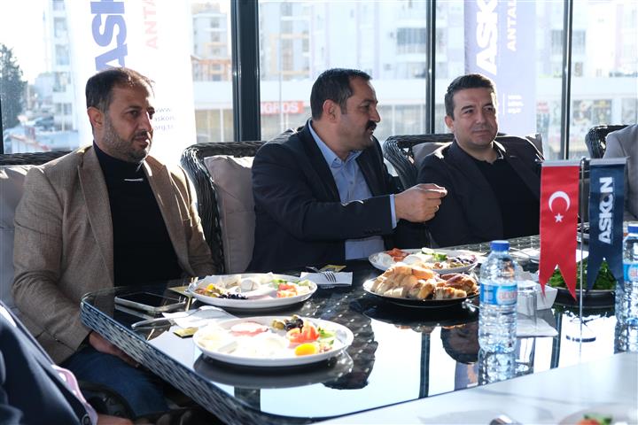 Riza Sümer Zi̇yaret (2) Askon (Small)