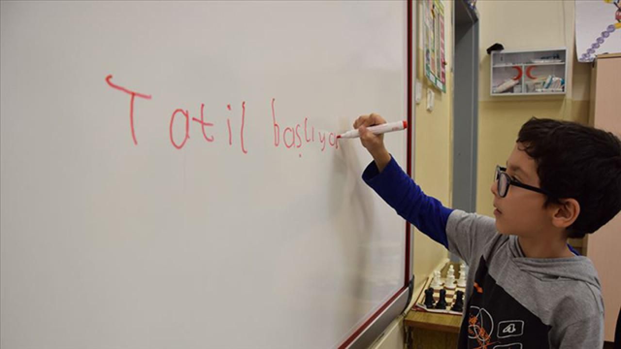 Tatil Basliyor Aa 2060234