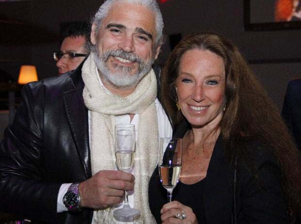 Tolga Savaci Esi Nermin Bezmen