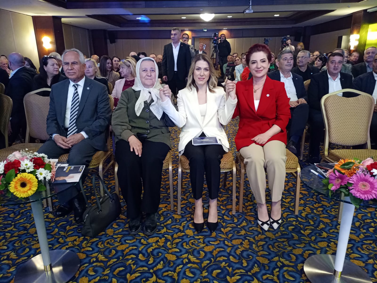 08054Acd B37D 49D9 Ac59 Fb95E3E80Cc4