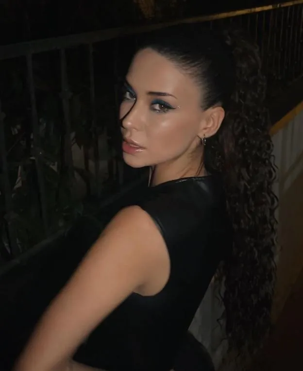 0X0 52 Kilo Olmasini Buna Borclu Torreiradan Ayrilan Devrim Ozkan Cayir Cayir Yag Yakiyor Kerem Bursinle Yeni Proj 1711465646233