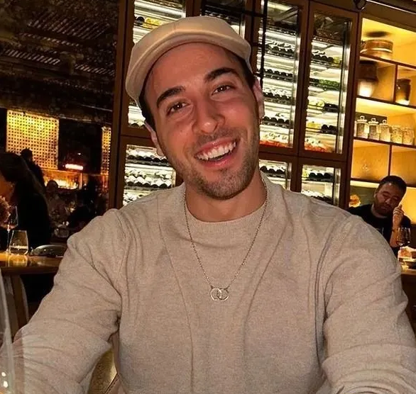 0X0 Yali Capkininin Pelini Buce Buse Kahraman Asansorde Aska Geldi Sevgilisi Bakin Kim Mert Ramazan Demir Ve Afra 1705232759456 Kopyası