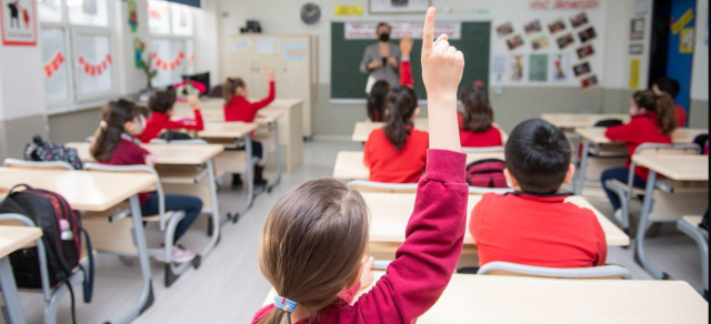 1 Ni̇san Okullar Tati̇l Mi̇