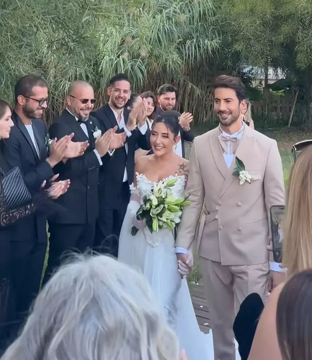 1711437976693 Melek Mosso Ve Serkan Sagdic Evlendi Dugun 16421150 150 M