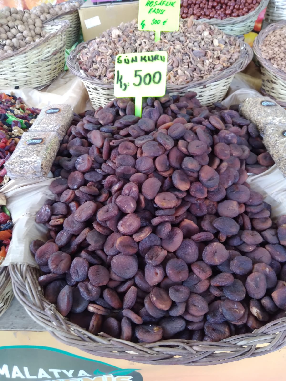 248956Db 3288 41A5 Af34 28357884E488