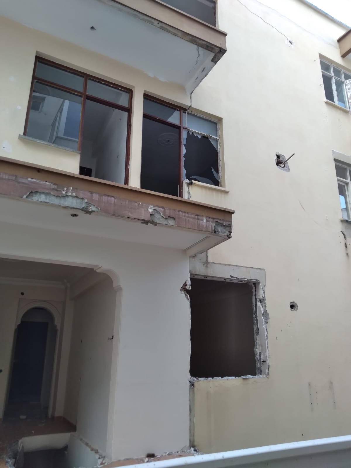 269744Fe 8C95 4F77 88Df F437C1E38706