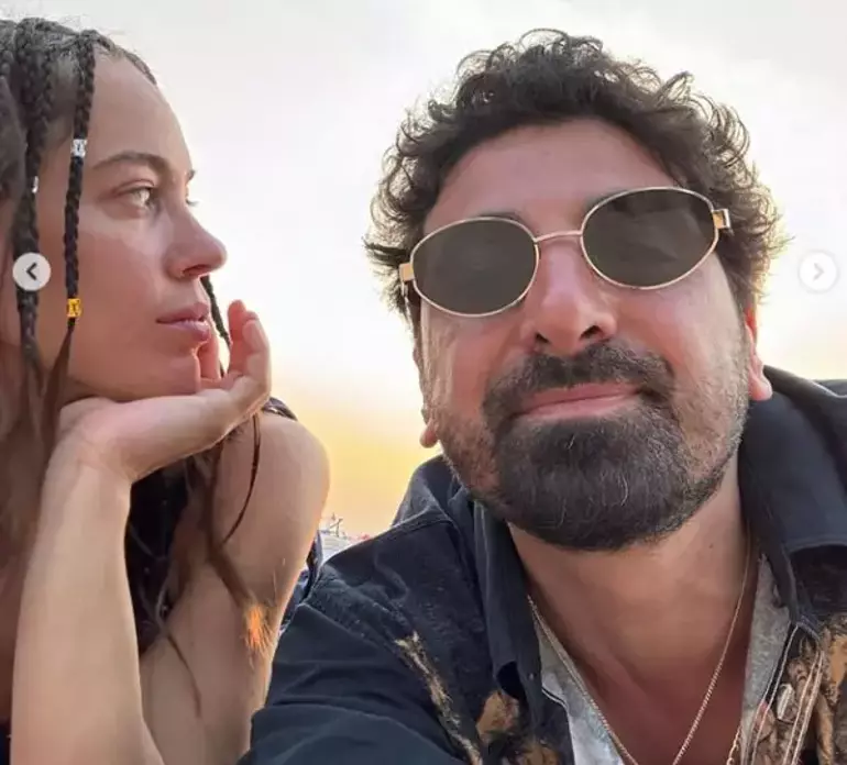 65F9270C1F006E127A7A1F94