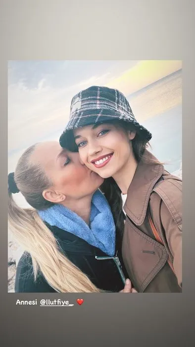 Afra Saracoglu Annesi