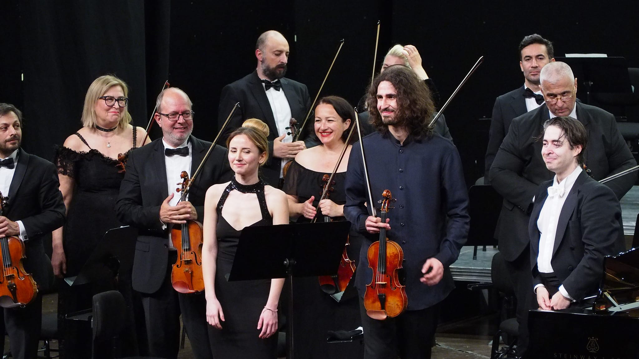 Akmde Uclu Enstruman Keyfi 33722 (1)