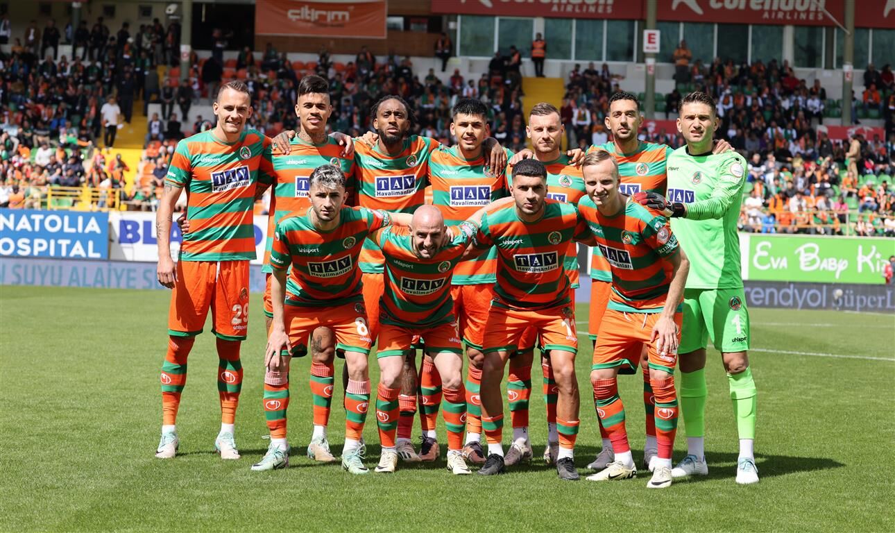 Alanyaspor Kazanmasını Bildi (Medium)