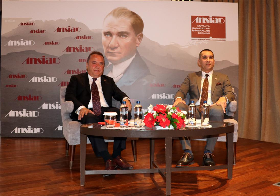 Ansiadin Konugu Baskan Bocek 32394 (3) (Medium)