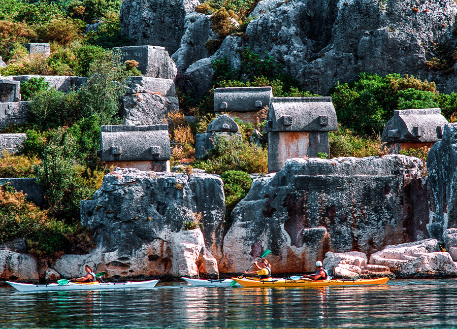 Antalya Kekova Batik Sehir Mezarlar