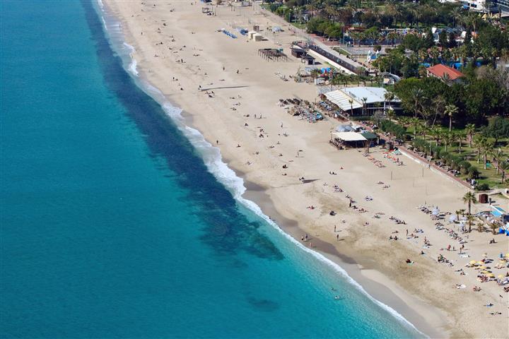 Antalyada Martin Ilk Gunu Denize Girdil 19934 (3) (Small)