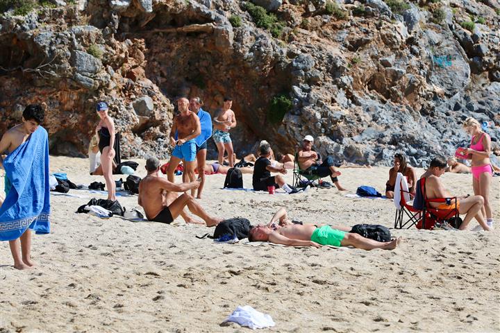 Antalyada Martin Ilk Gunu Denize Girdil 19934 (4) (Small)