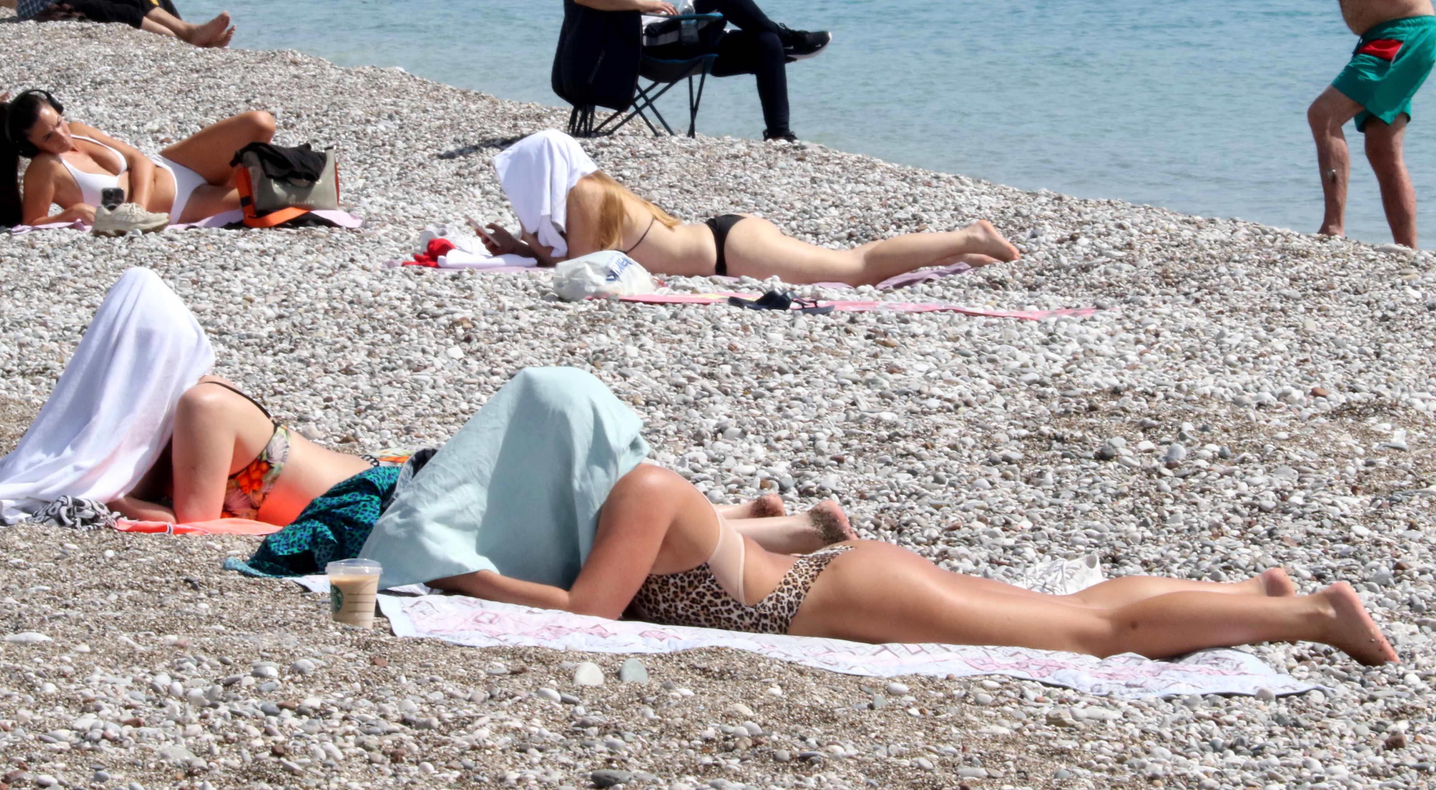 Antalyada Oyunu Kullanan Sahile Gitti 33840 (4)