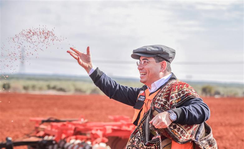 Antalyanin Altin Caginda Tutuncuden Ciftciye Destek Ustune Destek 4 (Small)