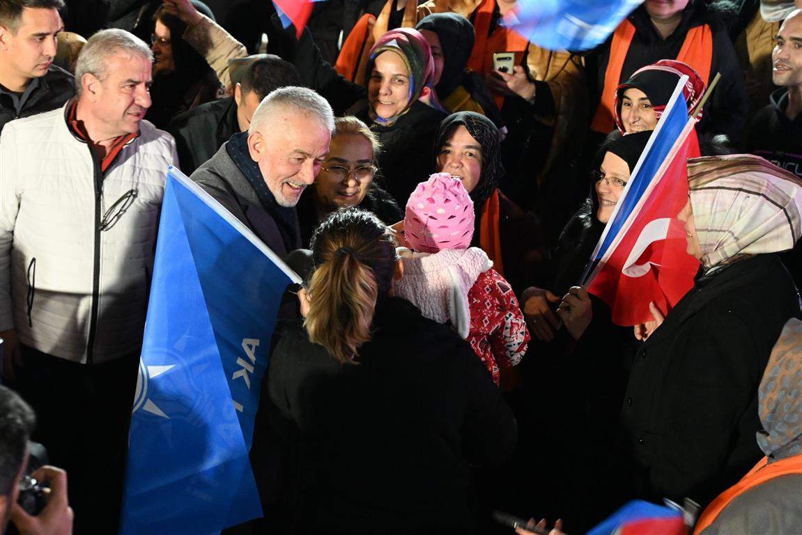 Aw172215 04 (Medium)