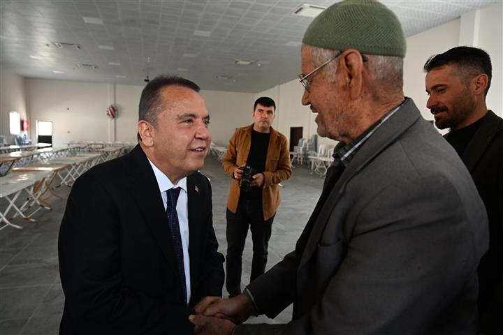 Başkan Böcek Elmali (15) (Small)