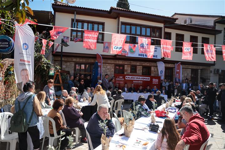 Başkan Kaleiçi Buluşması (10) (Small)