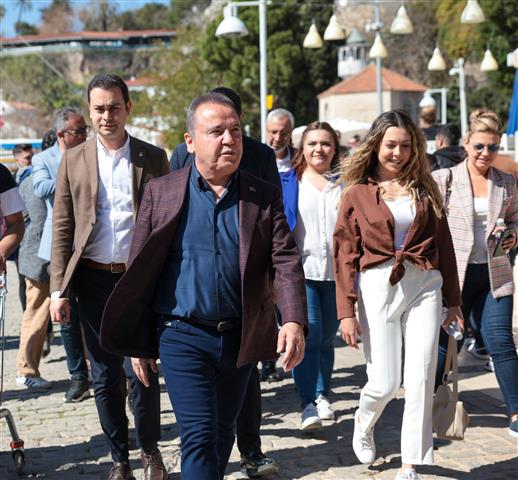 Başkan Kaleiçi Buluşması (27) (Small)