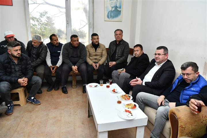 Beki̇r Kivrim, Beledi̇ye Personeli̇ne Söz Verdi̇ 3 (Small)