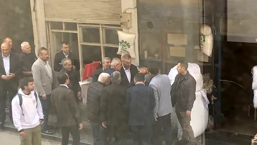 Belediye Baskani Kendisine Oy Vermeyeceg 32659 (3)