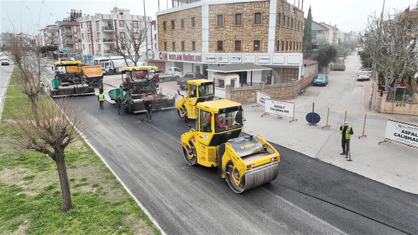 Ceyhan Caddesine Sıcak Asfalt (9) (Small)