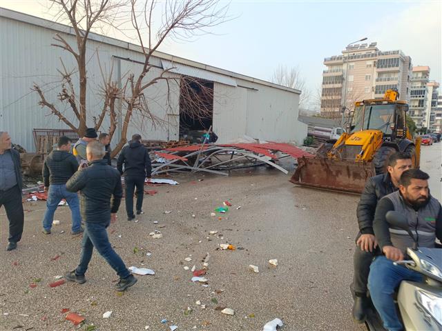 Ddb7B8E8 47E7 46B9 9Cc4 B8Aeff0044Ee (Small)